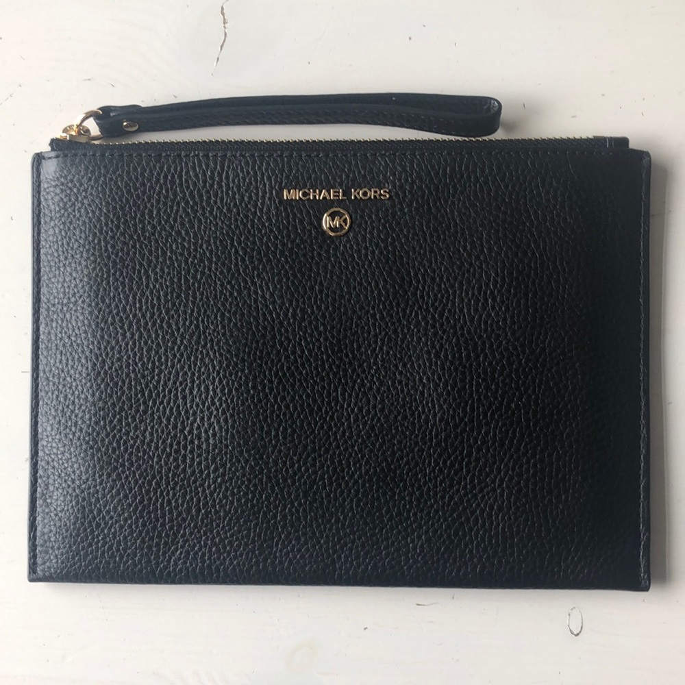 NWOT Michael Kors, Wristlet Clutch